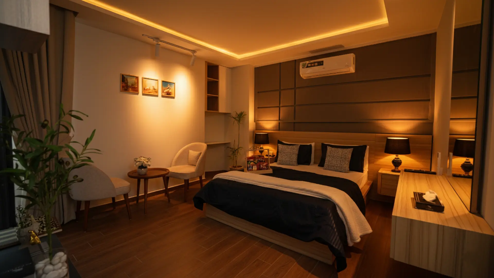 The Holton Studio 2